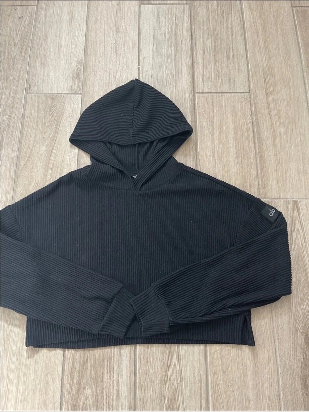 Alo Yoga Muse Hoodie Cropped Black Sz S 4-6 W3438R